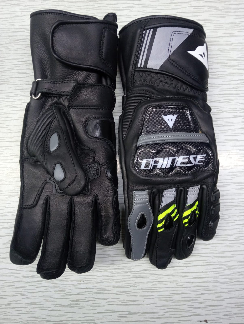 Alpinestars Leather Motorbike Gloves - Hard Knuckle Protective Riding Gear