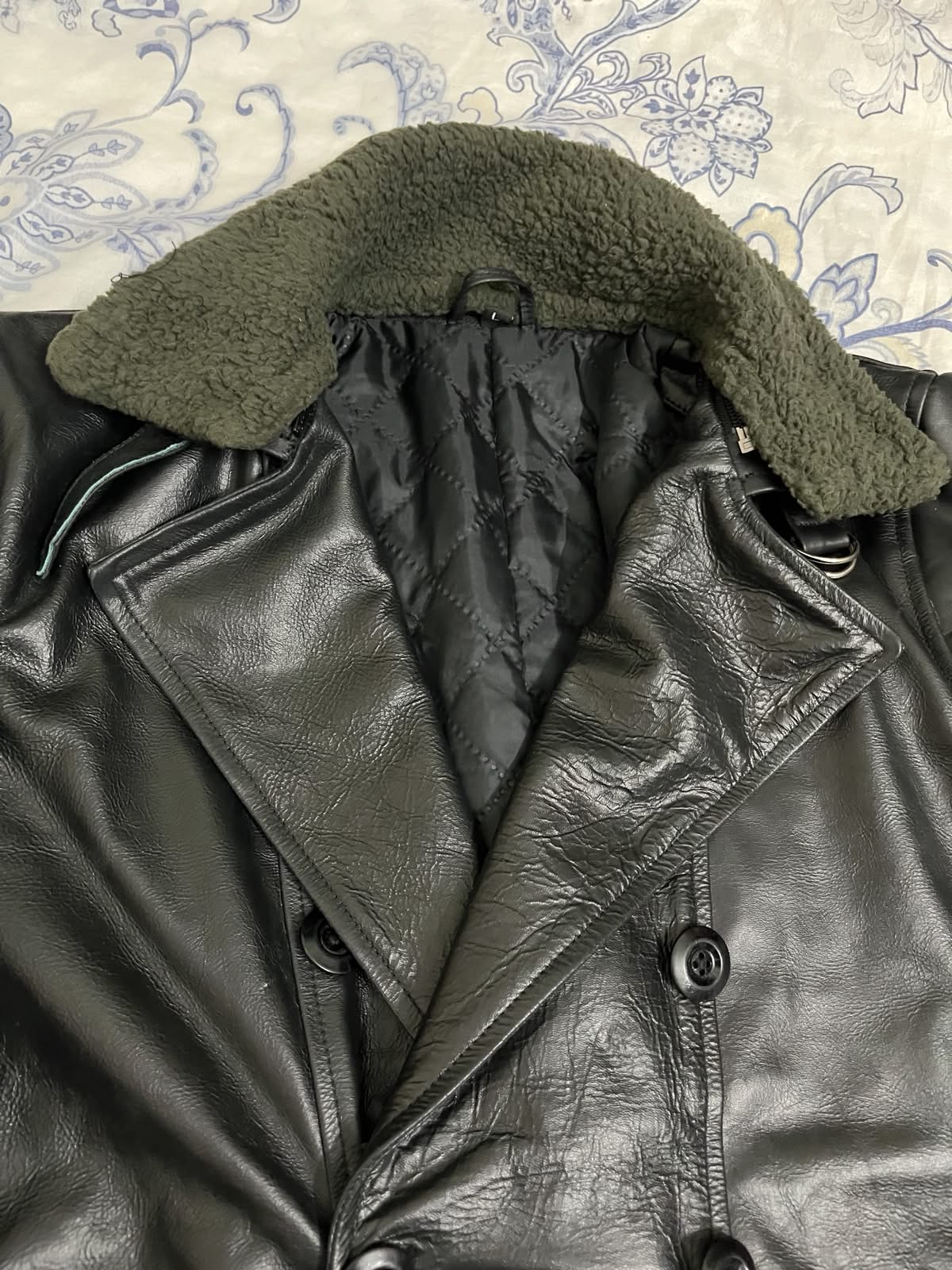 Men's Classic Black Leather Jacket with Removable Fur Collar - Winter Bomber Style