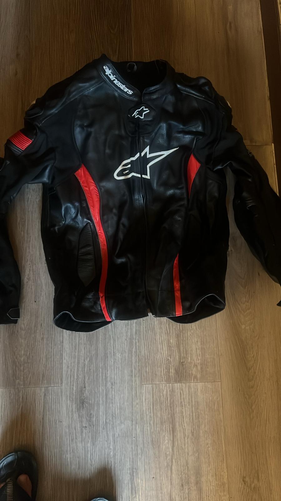 Alpinestars Men s One-Piece Leather Motorbike Racing Suit