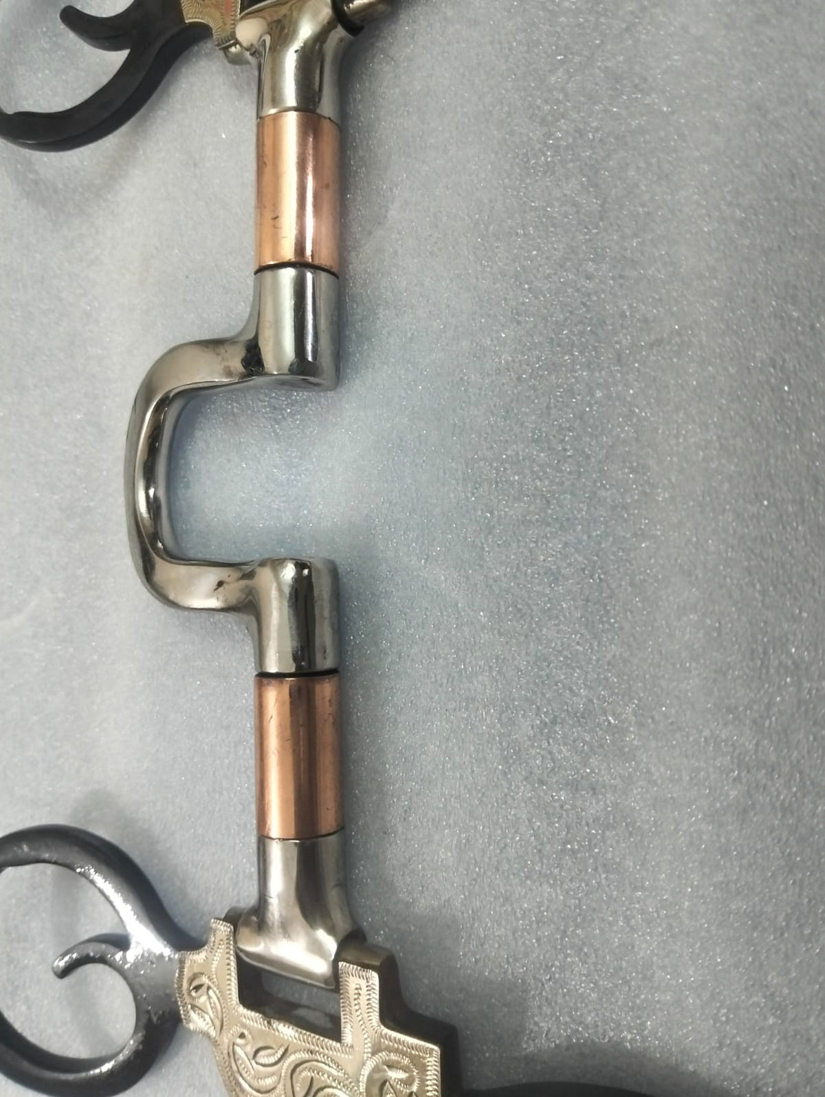 Premium Spanish-Western Curb Bit – Ornate Engraved Long Shank with Copper Roller Mouthpiece
