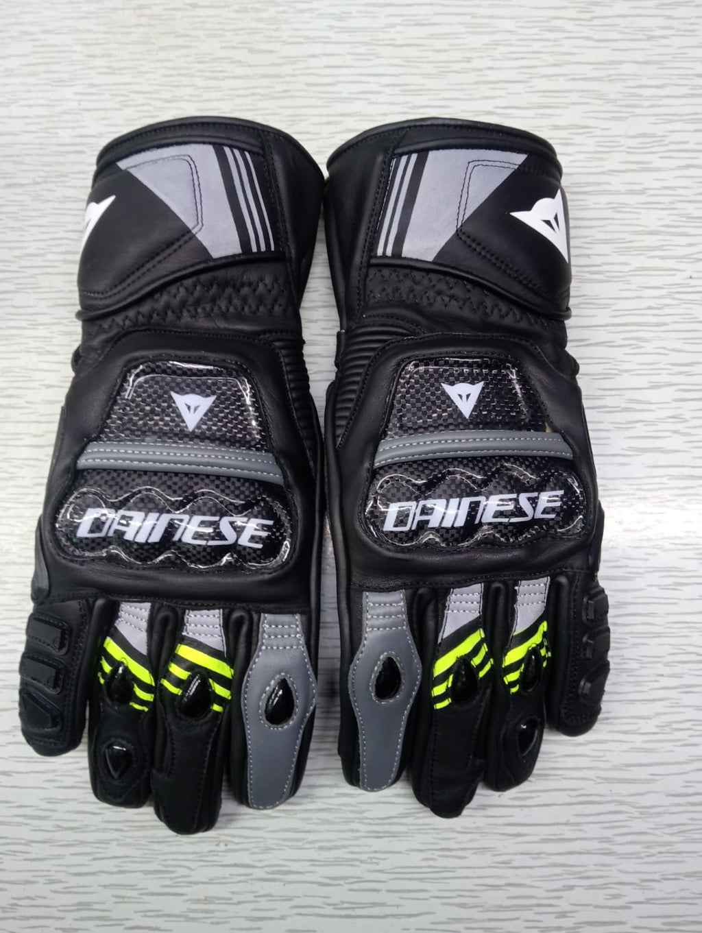 Alpinestars Leather Motorbike Gloves - Hard Knuckle Protective Riding Gear